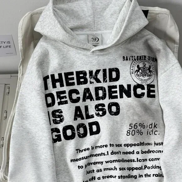 Nuneon Oversized Hoodie Sweatshirt – Vintage Distressed Letter Print